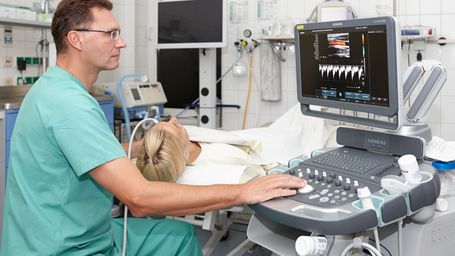 Ultraschall-Diagnostik-mit-Chefarzt-Dr-med-Grellmann